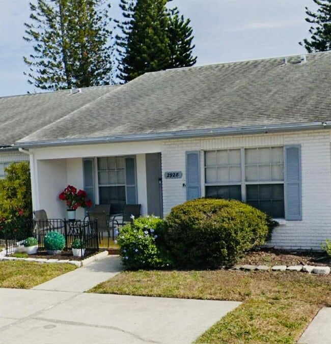 property at 2928 Stillwell Ct