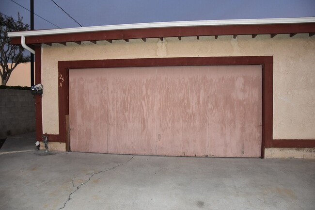 125 S Cypress St in Orange, CA - Building Photo - Building Photo