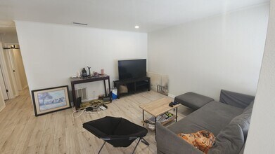 1005 W Martin Luther King Jr Blvd in Austin, TX - Building Photo - Building Photo