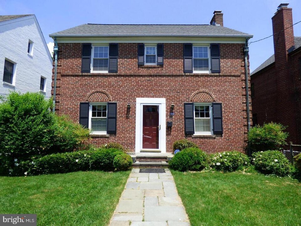 4523 Alton Pl NW in Washington, DC - Building Photo