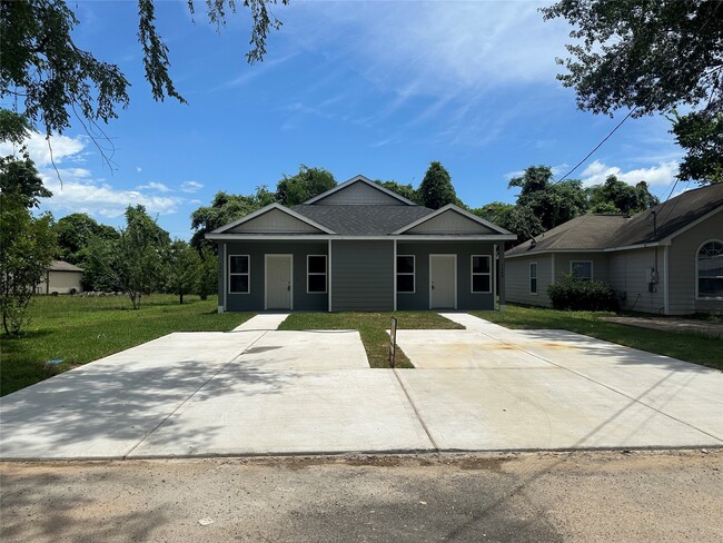 property at 104 Turner Dr