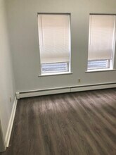 122 Berkshire St, Unit #3 2B in Cambridge, MA - Building Photo - Building Photo