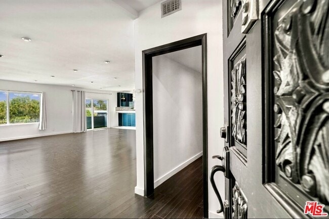 property at 825 Le Doux Rd