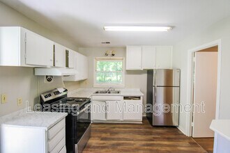 1428 N Sherwood Dr in Charleston, SC - Building Photo - Building Photo