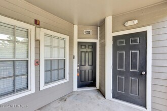 4601 Touchton Rd in Jacksonville, FL - Building Photo - Building Photo