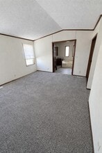 5501 9th St in Great Bend, KS - Foto de edificio - Building Photo