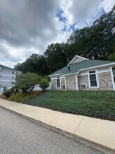 265 Edward J Roy Dr in Manchester, NH - Building Photo - Building Photo