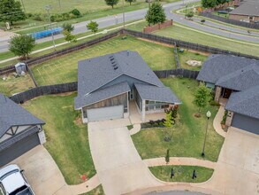 477 Compass Dr in Yukon, OK - Building Photo - Building Photo