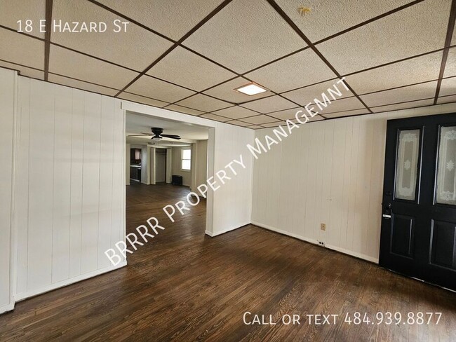 18 E Hazard St in Summit Hill, PA - Building Photo - Building Photo