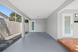 1234 N Victoria Park Rd in Fort Lauderdale, FL - Building Photo - Building Photo