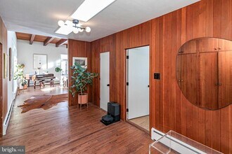108 Rosedale Ln in Princeton, NJ - Building Photo - Building Photo