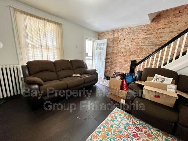 5541 Crowson St photo'