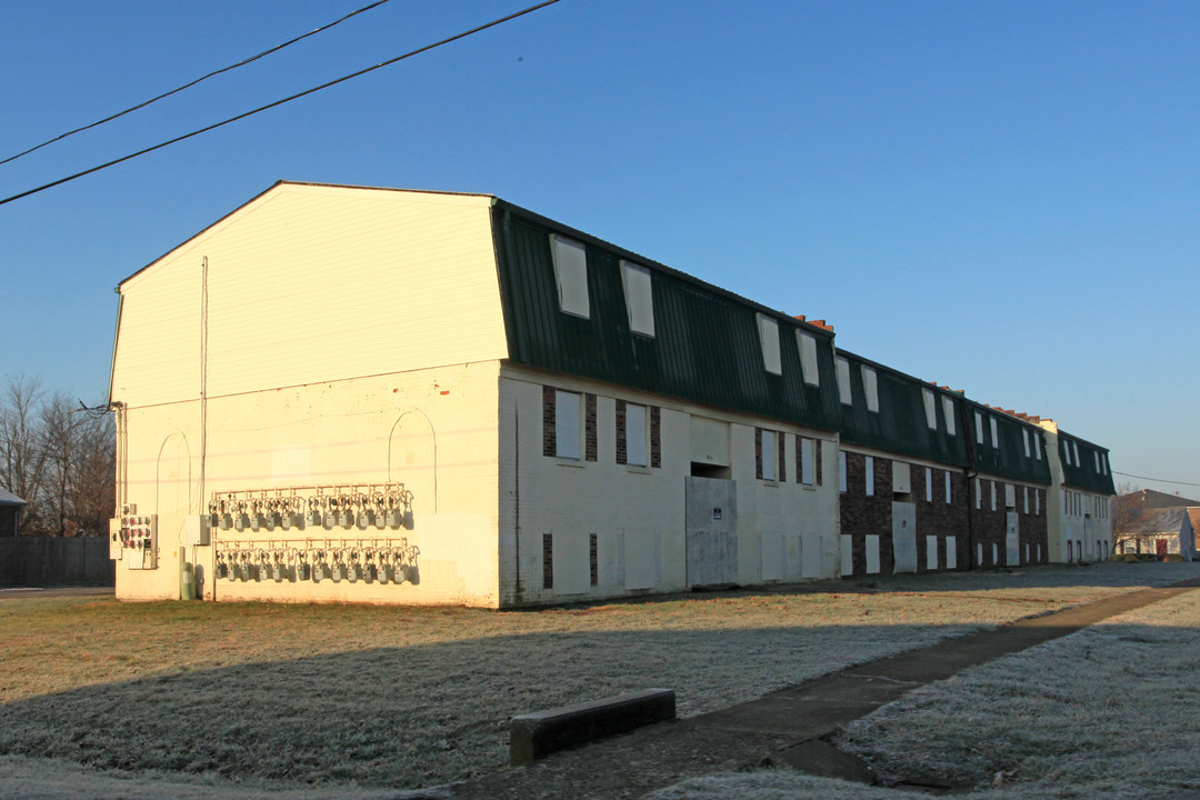 Michael Edward in Louisville, KY - Building Photo