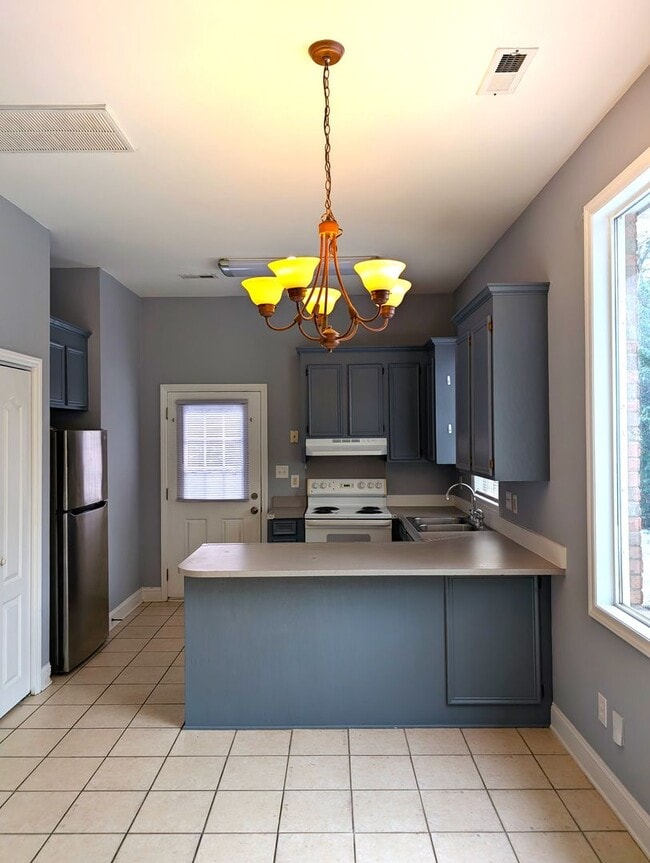 19632 Tryon St in Cornelius, NC - Building Photo - Building Photo