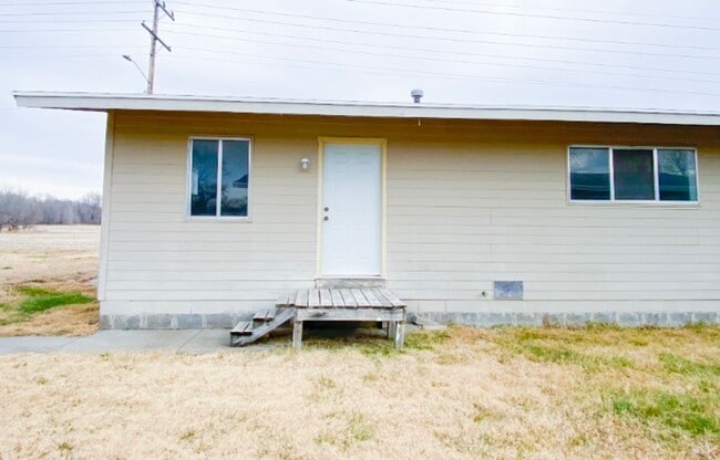 property at 106 9th St