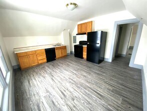 113 St Louis St in Eau Claire, WI - Building Photo - Building Photo