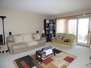 410 6th Ave SW, Unit C3 in Rochester, MN - Foto de edificio - Building Photo