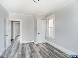 68 Mill St in Belleville, NJ - Building Photo