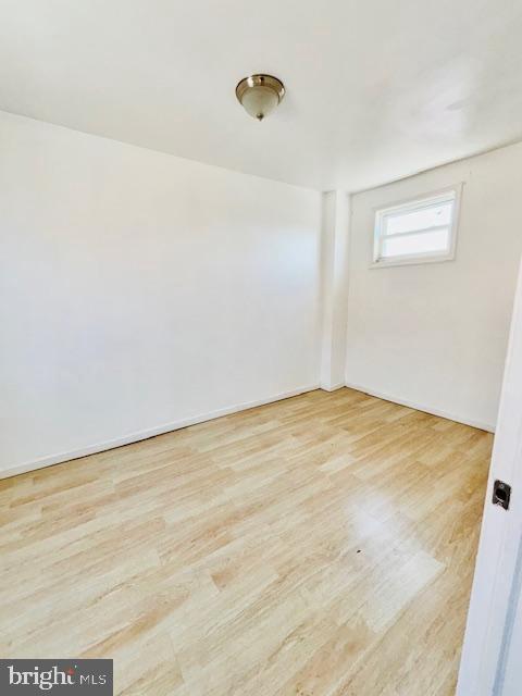 240-42 W Glenwood Ave in Philadelphia, PA - Building Photo - Building Photo