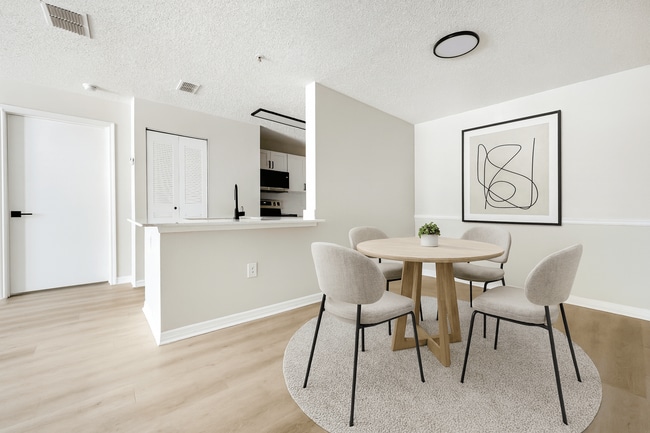 The Park at Valenza in Temple Terrace, FL - Foto de edificio - Building Photo