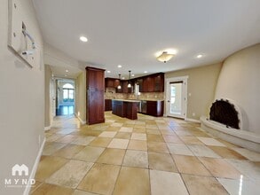 15811 E Richwood Ave in Fountain Hills, AZ - Foto de edificio - Building Photo