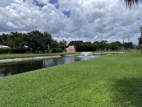 160 Heritage Way in West Palm Beach, FL - Building Photo - Building Photo