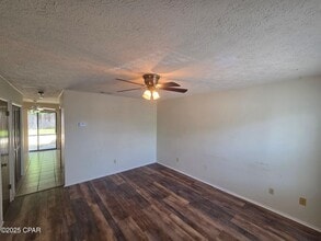 7320 Chipewa St in Panama City, FL - Building Photo - Building Photo