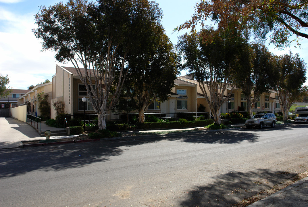 Sandpiper Apartment in Goleta, CA - Building Photo