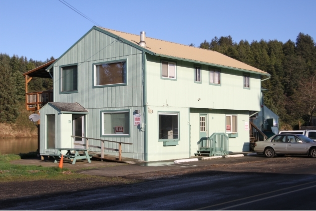 34400 Brooten Rd in Pacific City, OR - Foto de edificio - Building Photo