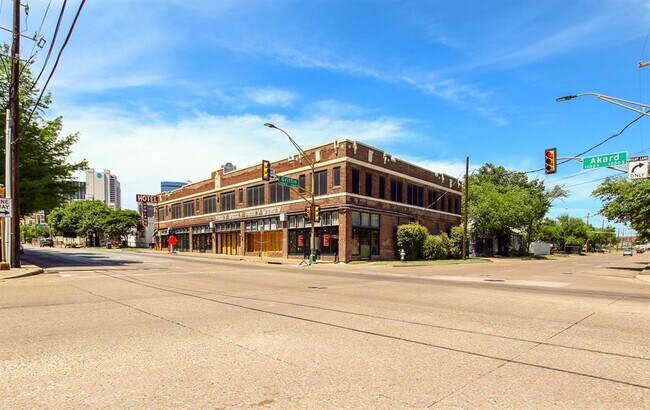 1108 S Akard St-Unit -3 in Dallas, TX - Building Photo - Building Photo
