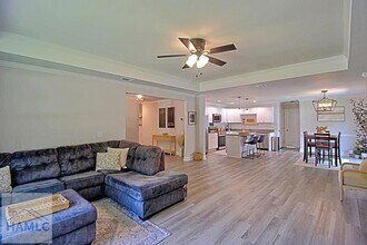 124 Cooper St, Unit 09-3Q in Midway, GA - Foto de edificio - Building Photo