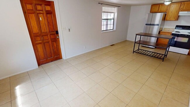 702 Columbia St-Unit -B in Santa Fe, NM - Building Photo - Building Photo