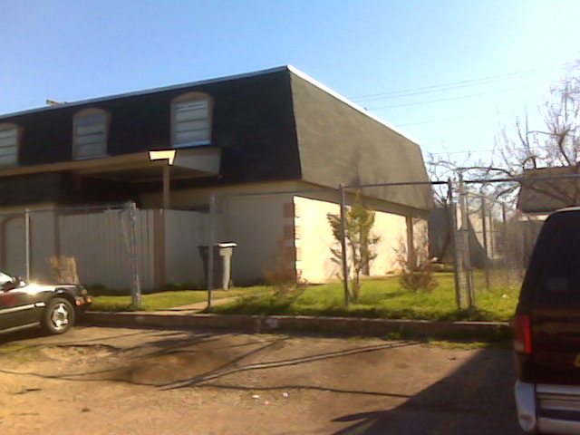 1729 Wooten Park Dr, Unit 102 in Austin, TX - Foto de edificio