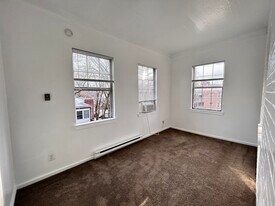4034 Calvert St NW, Unit 2 in Washington, DC - Building Photo