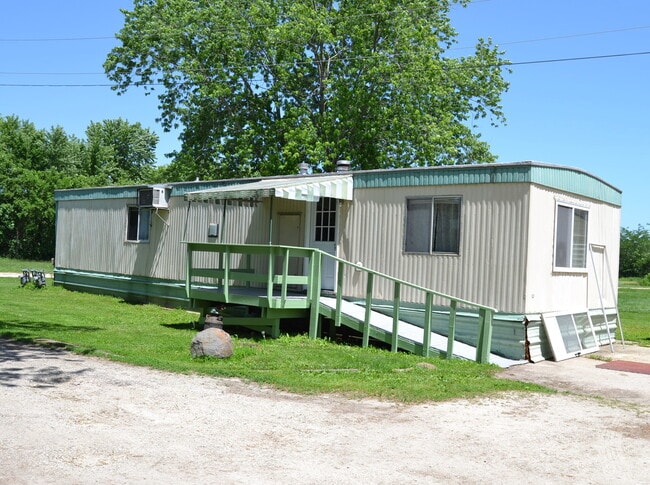 property at 1846 N 2871st Rd