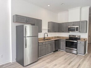 3233 Real St in Houston, TX - Building Photo - Building Photo