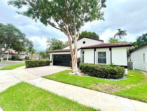 1501 SW 149th Ave in Pembroke Pines, FL - Building Photo - Building Photo