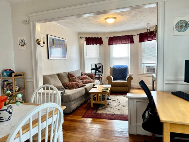 227 Summer St, Unit 3L in Somerville, MA - Building Photo - Building Photo