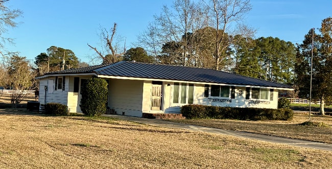 925 Rabon Rd in Aynor, SC - Foto de edificio - Building Photo