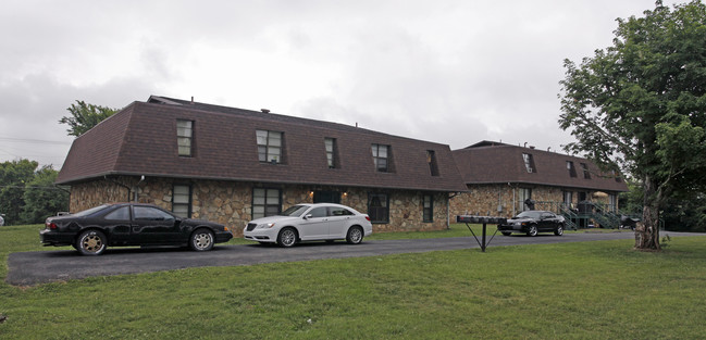 810 New Highway 68 in Sweetwater, TN - Foto de edificio - Building Photo