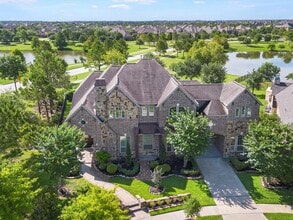 19003 Cove Manor Dr in Cypress, TX - Building Photo - Building Photo