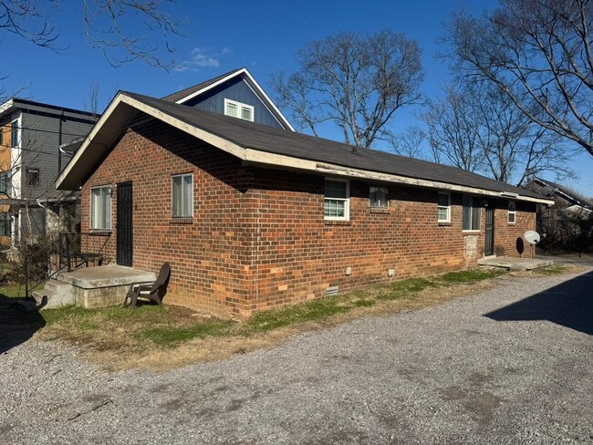 property at 712 28th Ave N