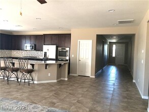10322 Charlottsville Ct in Las Vegas, NV - Building Photo - Building Photo