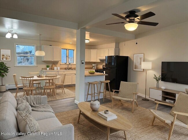 4 Frederick St in Hudson, NY - Foto de edificio - Building Photo