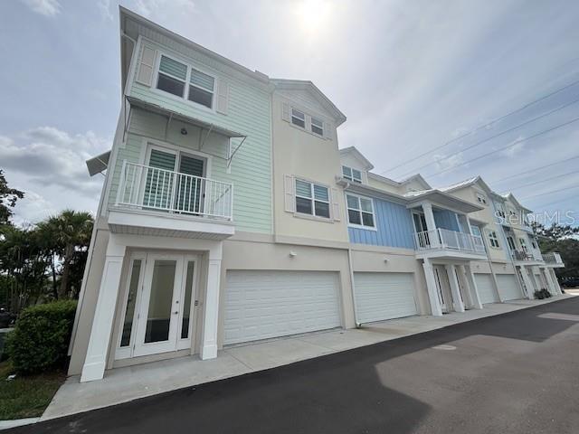 property at 821 Oak Bend Ln