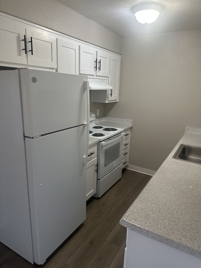 Greenridge Apartments in Sacramento, CA - Building Photo - Building Photo