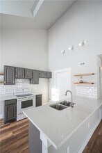 2407 W Ash St in Rogers, AR - Building Photo - Building Photo