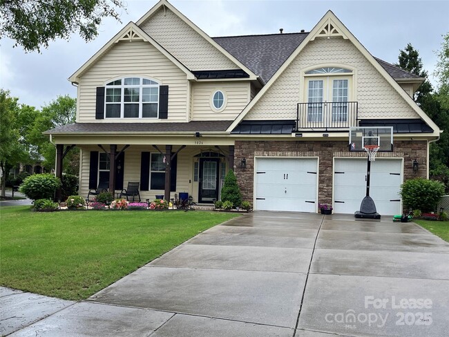 property at 3026 Scottcrest Way