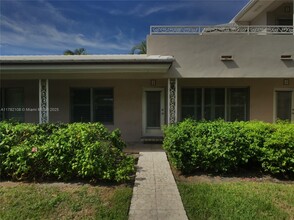 1025 Langer Way in Delray Beach, FL - Building Photo - Building Photo