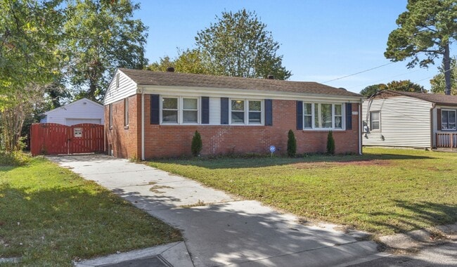 2910 Mattox Dr in Chesapeake, VA - Building Photo - Building Photo